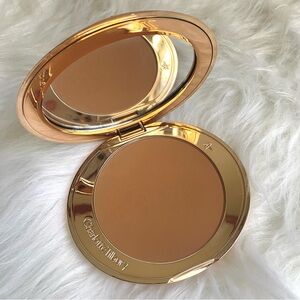 Charlotte Tilbury Airbrush Bronzer Tan 3